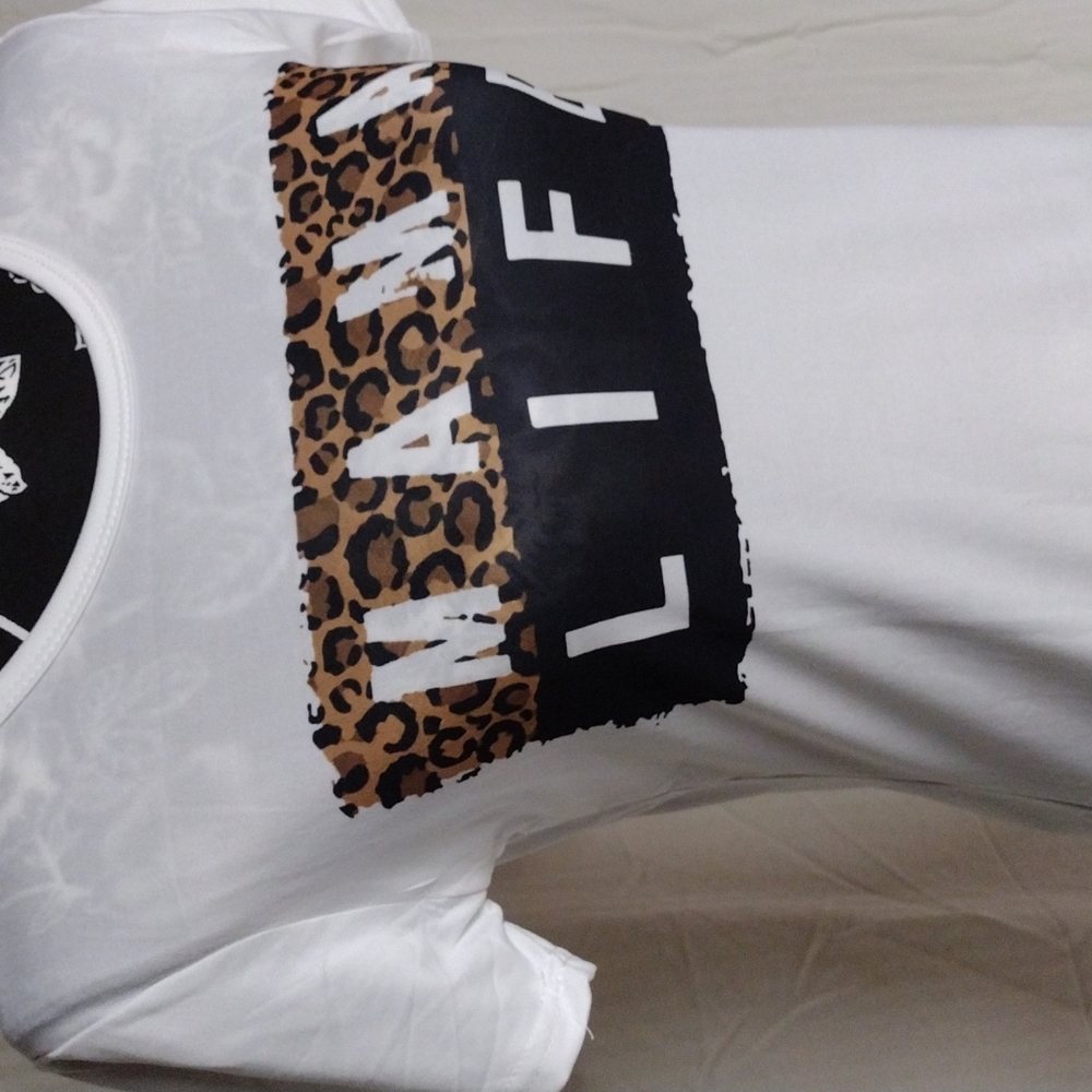 New! Mama Life tee - Picture 4 of 7